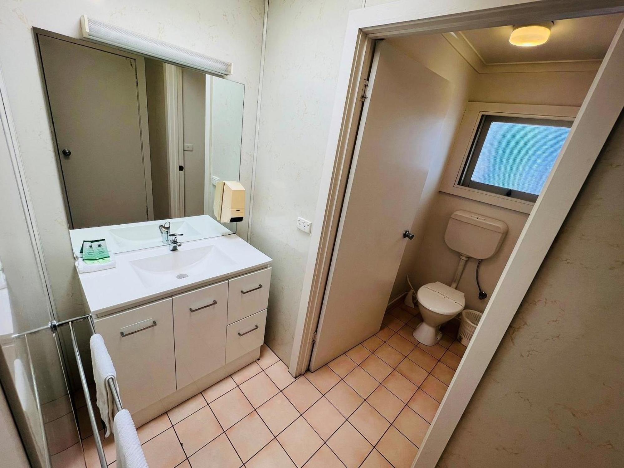 Horsham Motel Екстериор снимка