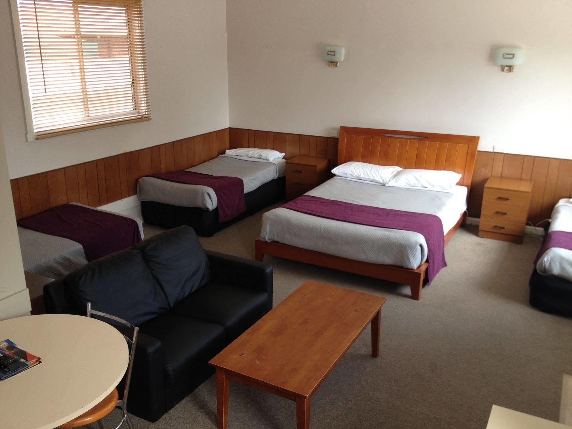 Horsham Motel Екстериор снимка